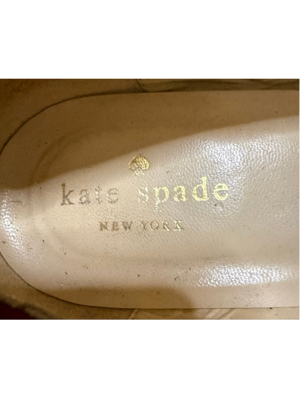 Women's Kate Spade Red Patent Leather Flats with Black Bow Size 8 - Picture 3 of 5